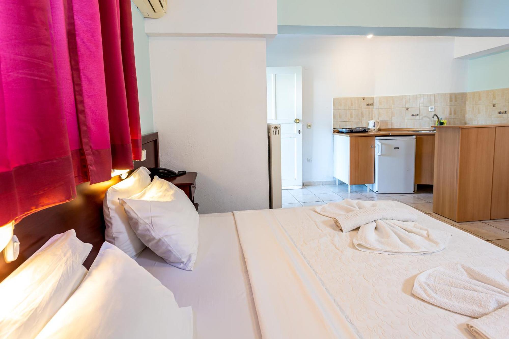 Melissa Gold Coast Hotel Псахудиа Екстериор снимка